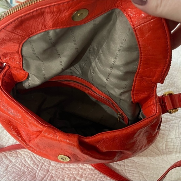 Marc by Marc Jacobs “Natasha Flap Crossbody” - Picture 4 of 5